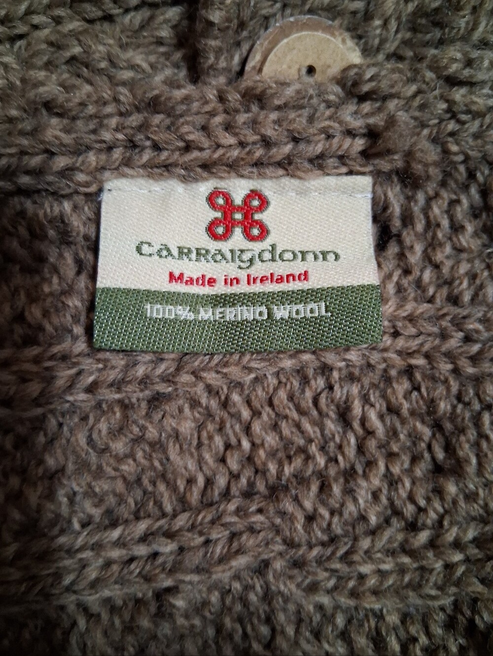 authentic Carraig Donn knitted buttoned snood scarf, Ireland , Merino Wool - Picture 5 of 5